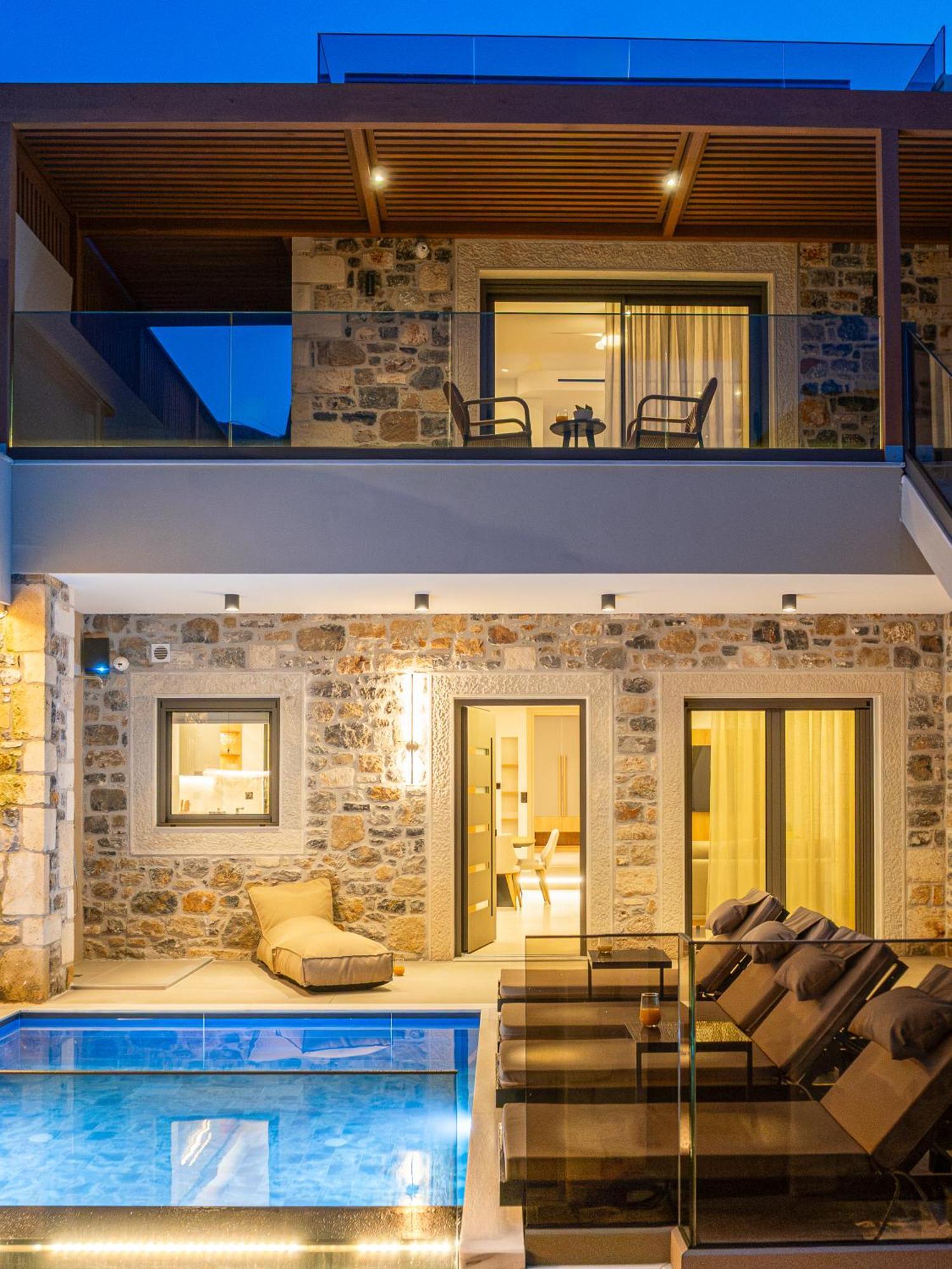 Villa Nicole - Private Pool & Rooftop Jacuzzi Hersonissos  Exteriör bild