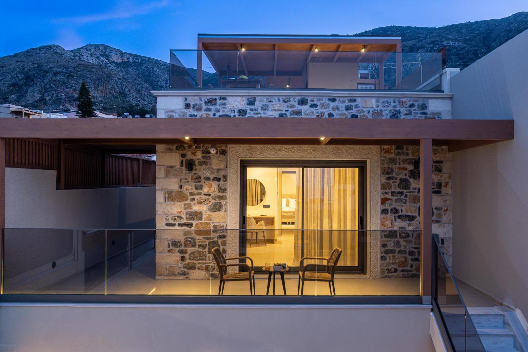 Villa Nicole - Private Pool & Rooftop Jacuzzi Hersonissos  Exteriör bild