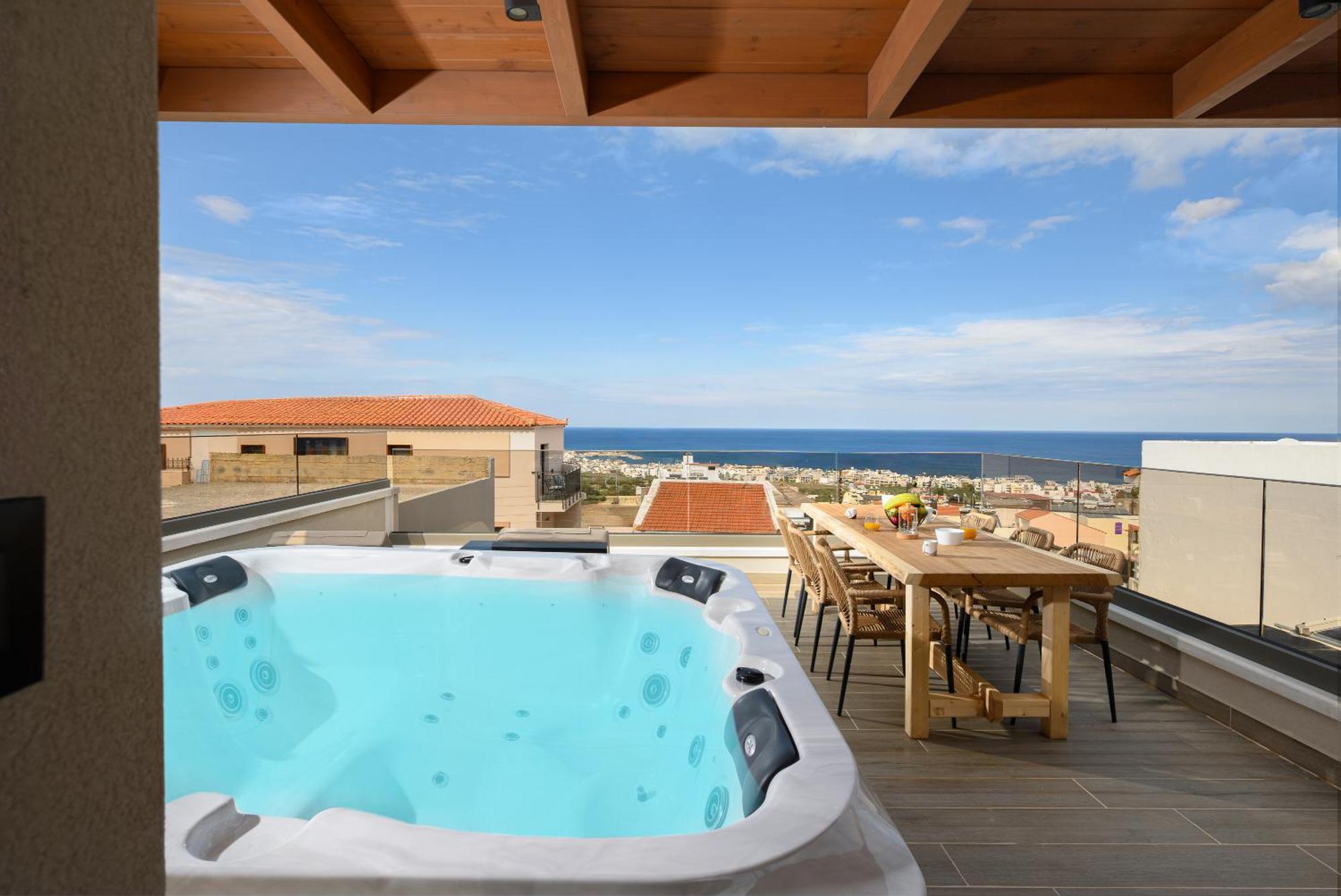 Villa Nicole - Private Pool & Rooftop Jacuzzi Hersonissos  Exteriör bild